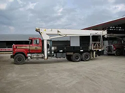 Crane truck